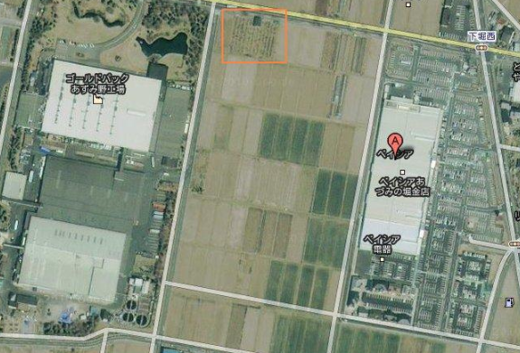 ベイシアあずみの堀金店のそばにある「りんご園」の信州りんご 2010-12-27