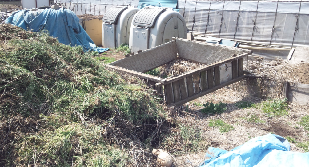 残滓（ざんし）の土を積み直す 2012-04-18