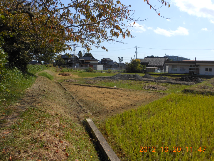 穴水5号ほ場の土手の草刈り 2012-10-20