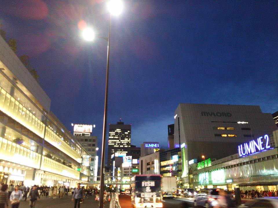 今年の4月に利用を始めたばかりの新宿バスターミナルを見たくて帰りはここ出発の夜行バスで帰ります-2016-05-20