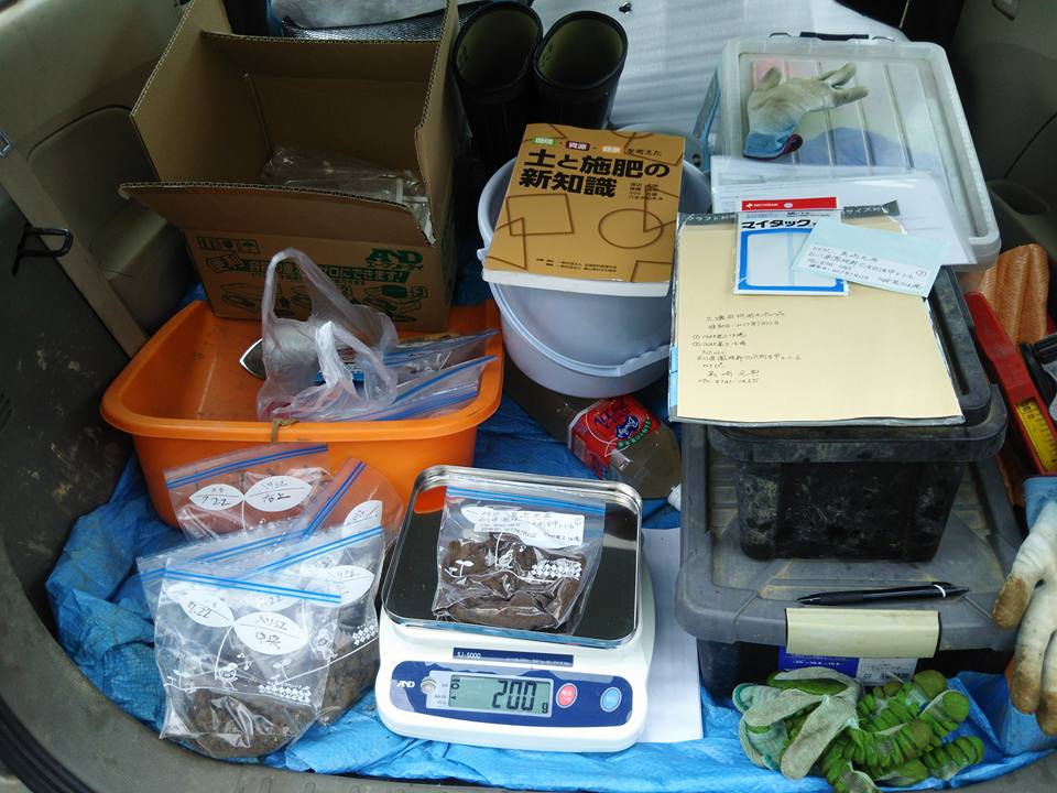 東京農大発 全国土の会北陸支部の株セイツーさんに7月22日に採取した土のサンプルを届けました-2017-07-24