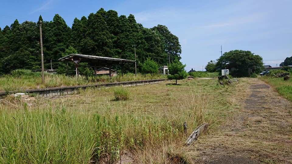 甲(かぶと)駅周辺の草刈りです-2018-08-02