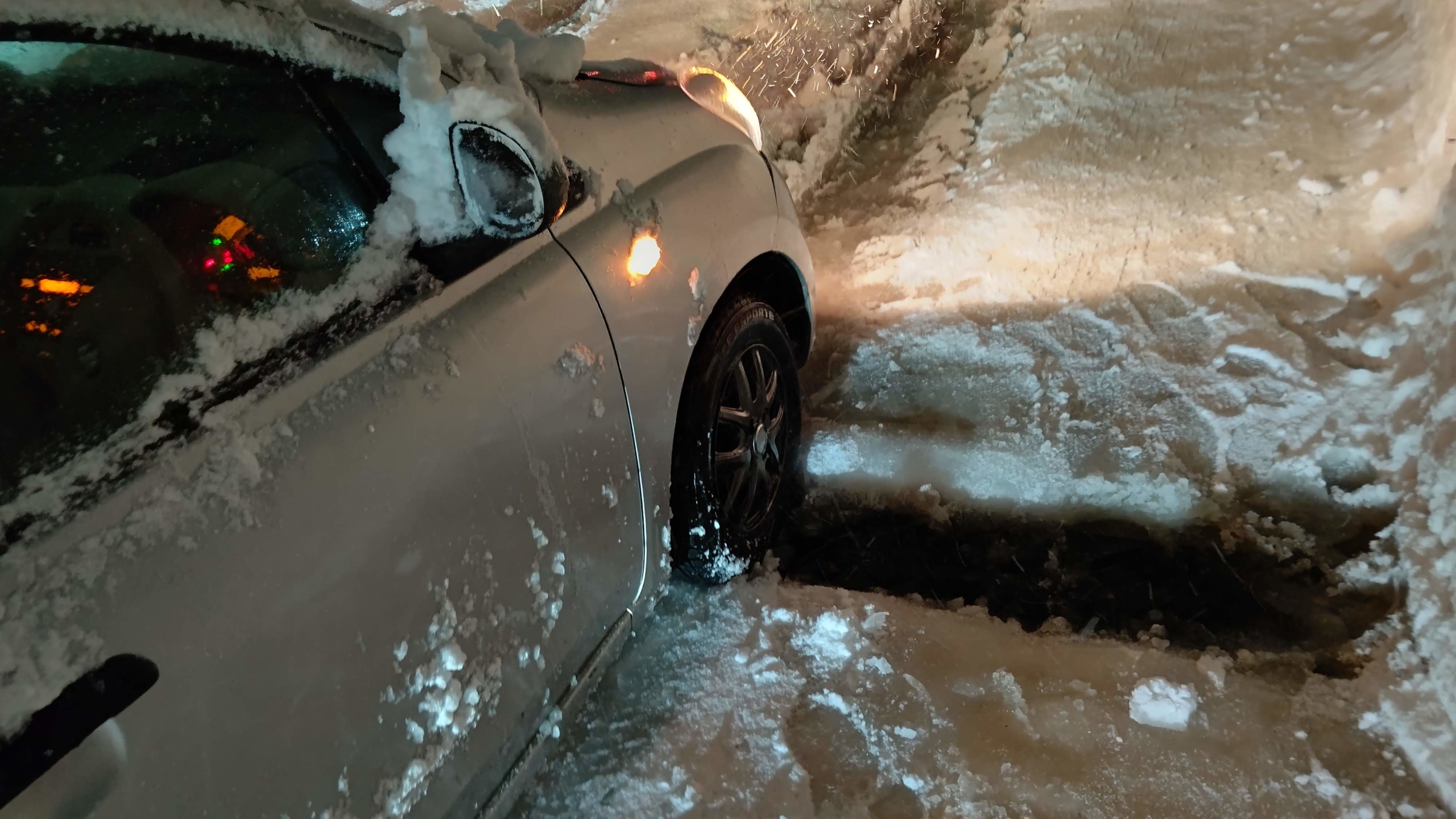 神通川を過ぎた国道８号の上り坂で立ち往生した-2021-01-08