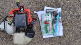 草刈機のエンジンのかかり具合が悪くなったので、ついでに刃も交換して手入れしました-2025-04-18