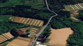 森本石油さんからの依頼でニンニクを2年前から栽培しています-2025-03-18