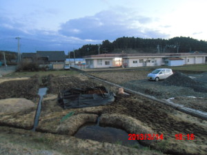 「栗のいが」で腐葉土作り（４）2013-03-14