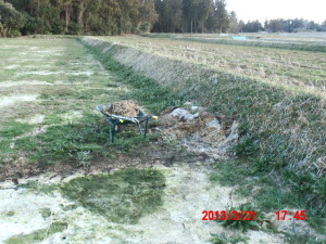 ４号圃場の土起こしの準備 2013-03-25