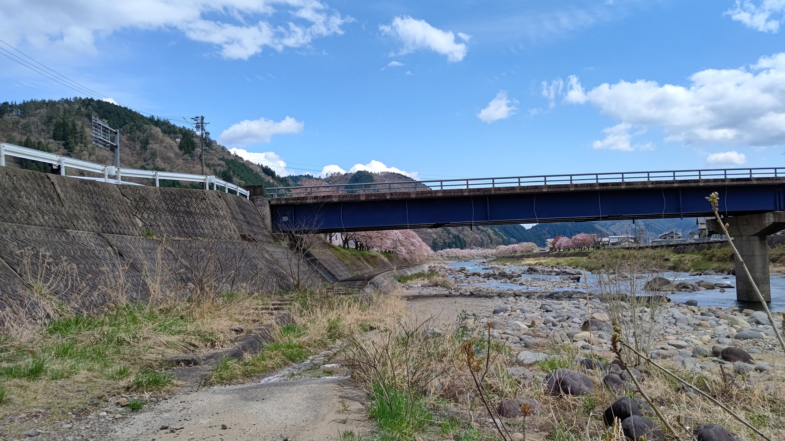 今回の石川県から岐阜県までのドライブでは、Yahoo!カーナビと登山用アプリのヤマップを併用しました-2021-04-07