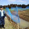 島崎 光典 - 朝から75になる親父に手伝ってもらって防風ネットを張り直しました。やっ